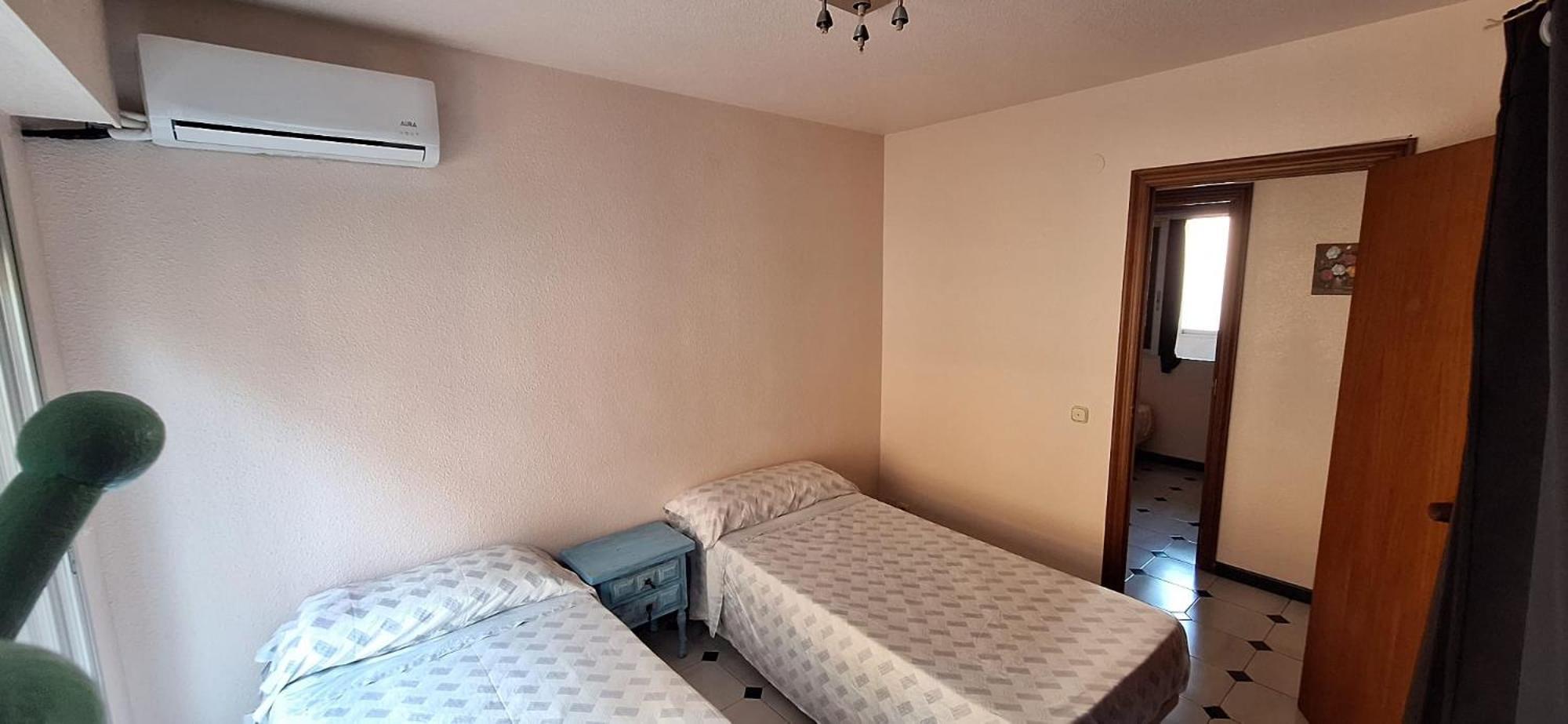 Apartamentos Casa May 1- Centro Benidorm-Solo Mayores De 30 Anos Y Familias Exterior photo